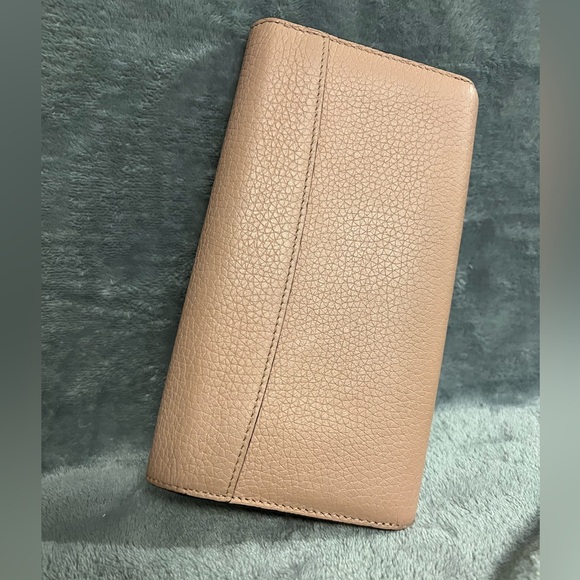 LOUIS VUITTON CAPUCINES WALLET - Picture 17 of 17